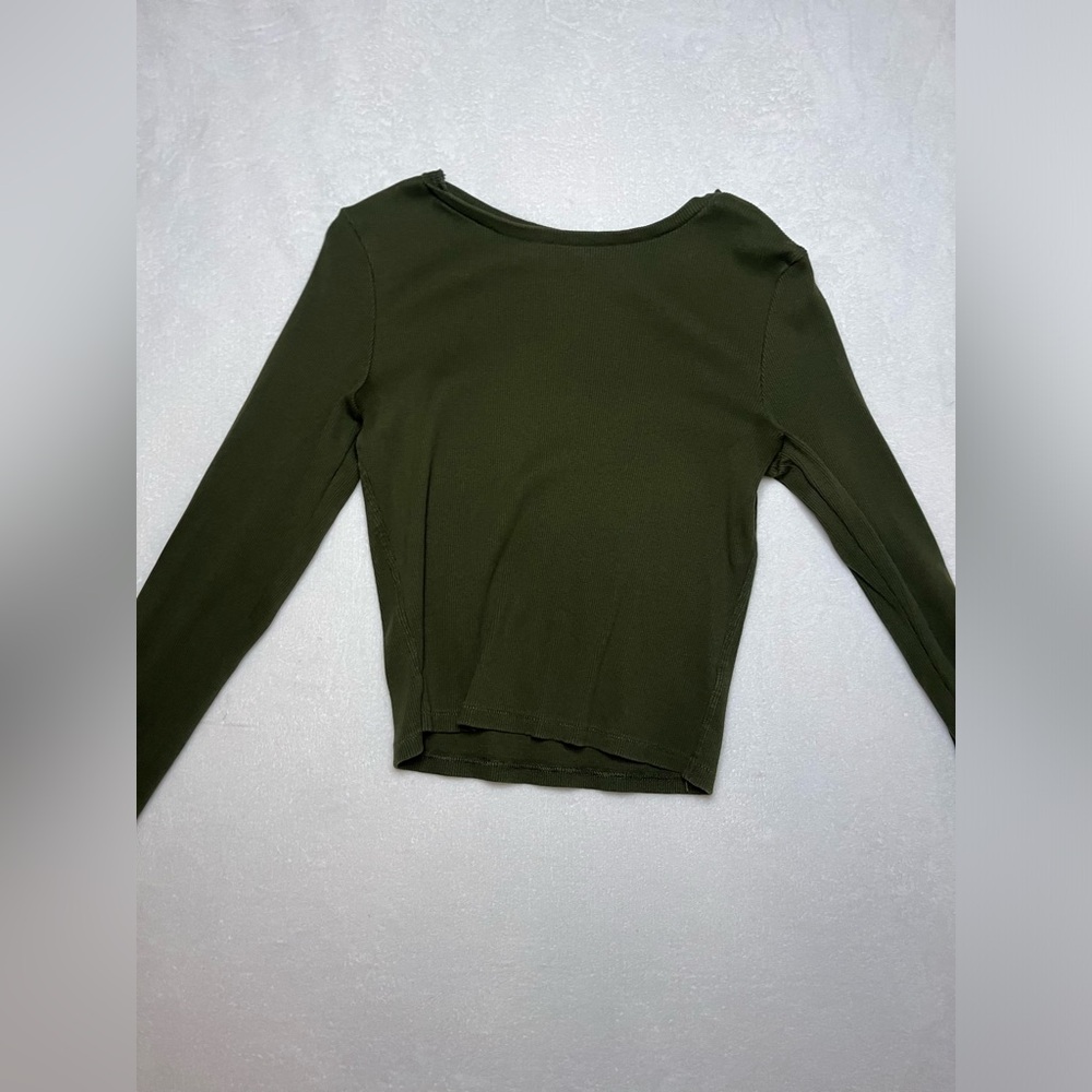 Universal Thread Ribbed Long Sleeve - Picture 2 of 4